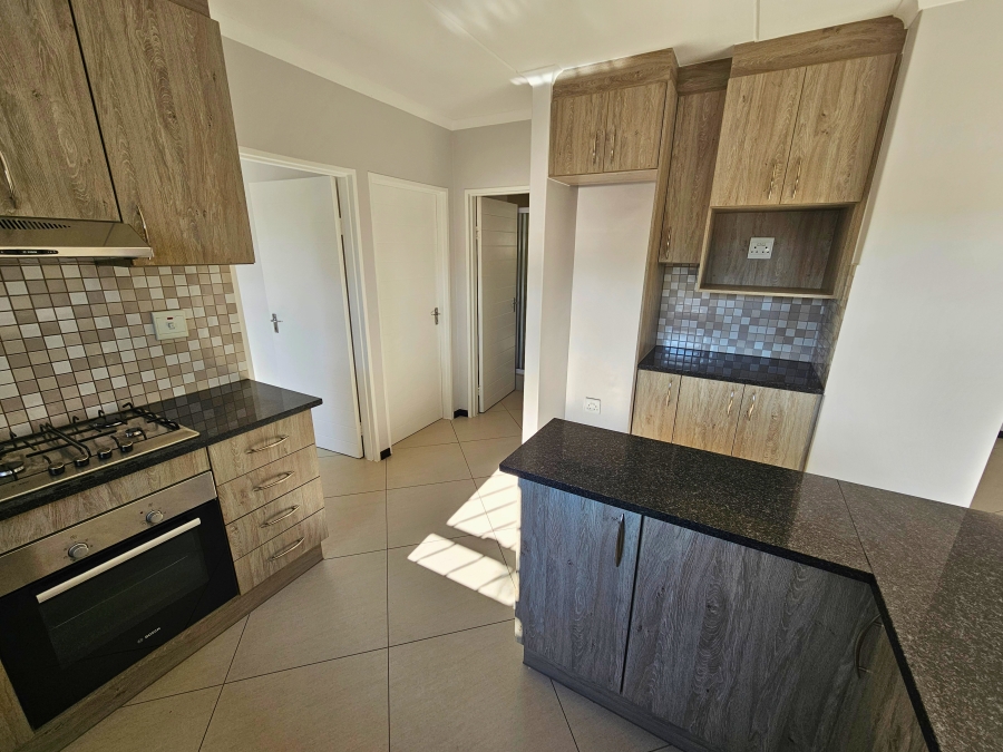 To Let 2 Bedroom Property for Rent in Buh Rein Estate Western Cape